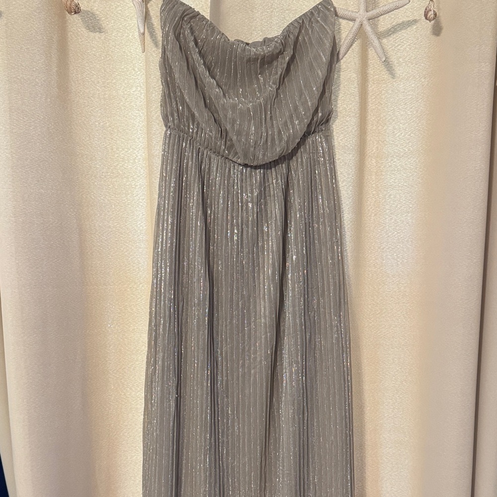 THE LIMITED Elegant Gold Strapless Evening Dress